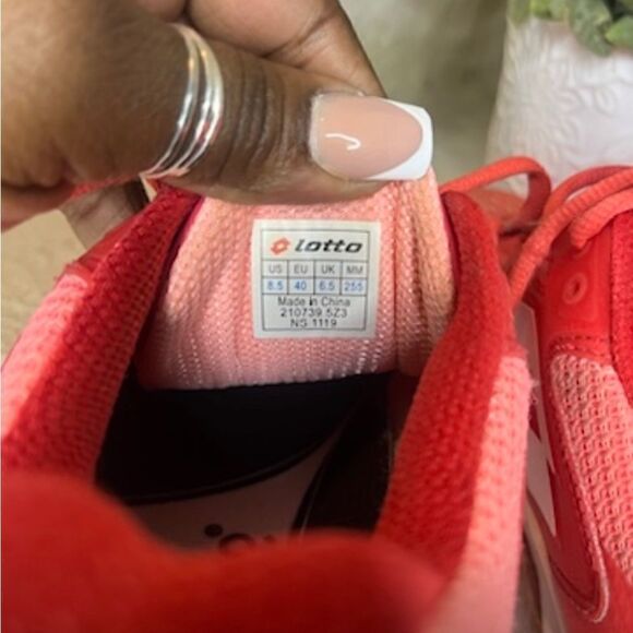 Lotto Mirage 100 Speed Women's
Red Fluo/All White/Vivid Rose sz 8.5 - Picture 7 of 11